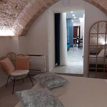 Filioli 28 Apartment Бари Екстериор снимка