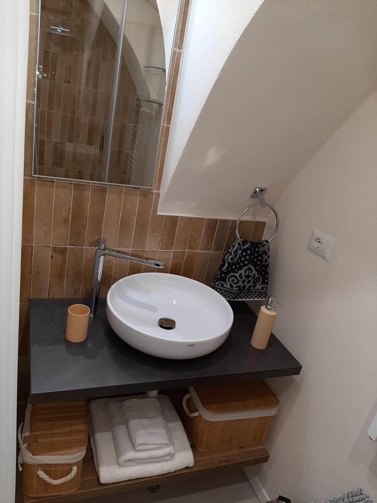 Filioli 28 Apartment Бари Екстериор снимка